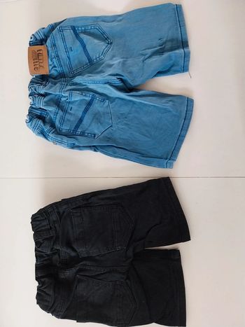 Lot 2 shorts en jean 4 ans