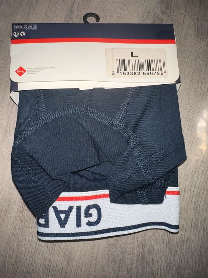 Caleçon sous vêtements - photo numéro 2