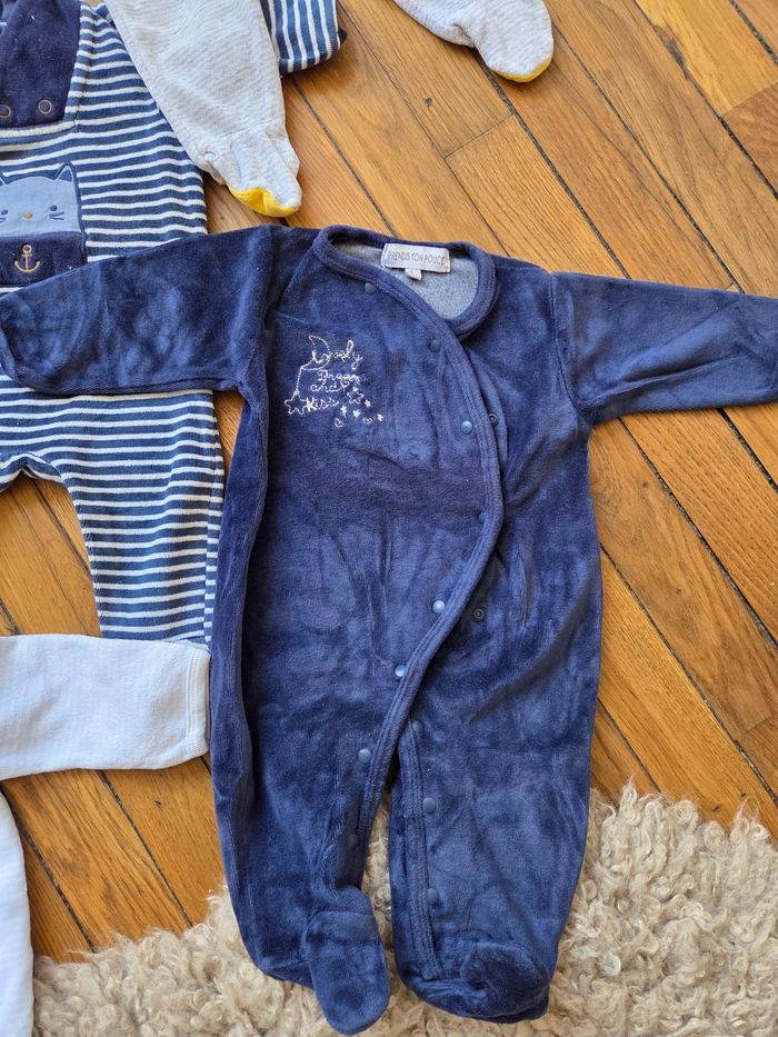 Lot pyjamas 1 pièce - photo numéro 3