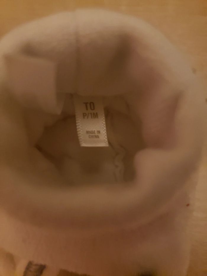 Chaussons bébé 🎀 taille 0 1 mois 1€ - photo numéro 3