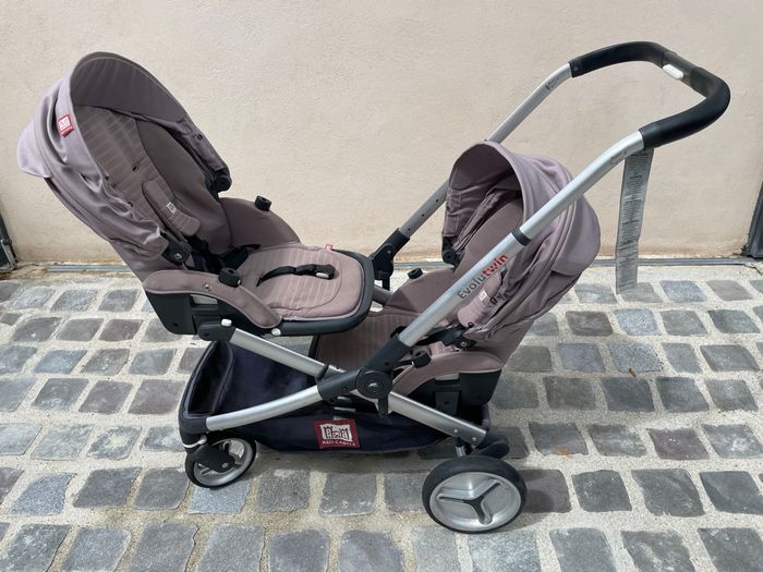 RED CASTLE Poussette double Evolutwin - Dès la naissance - Jusqu'à 15kg - Dossier réglable -