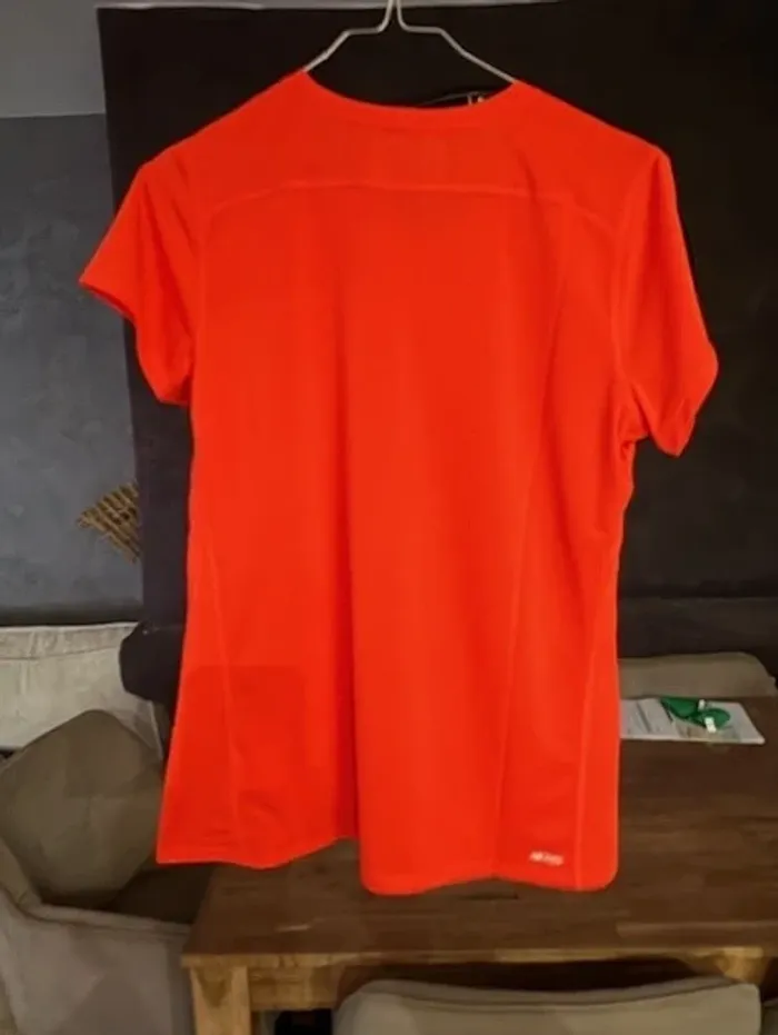 t shirt de sport femme new balance taille L - photo numéro 5