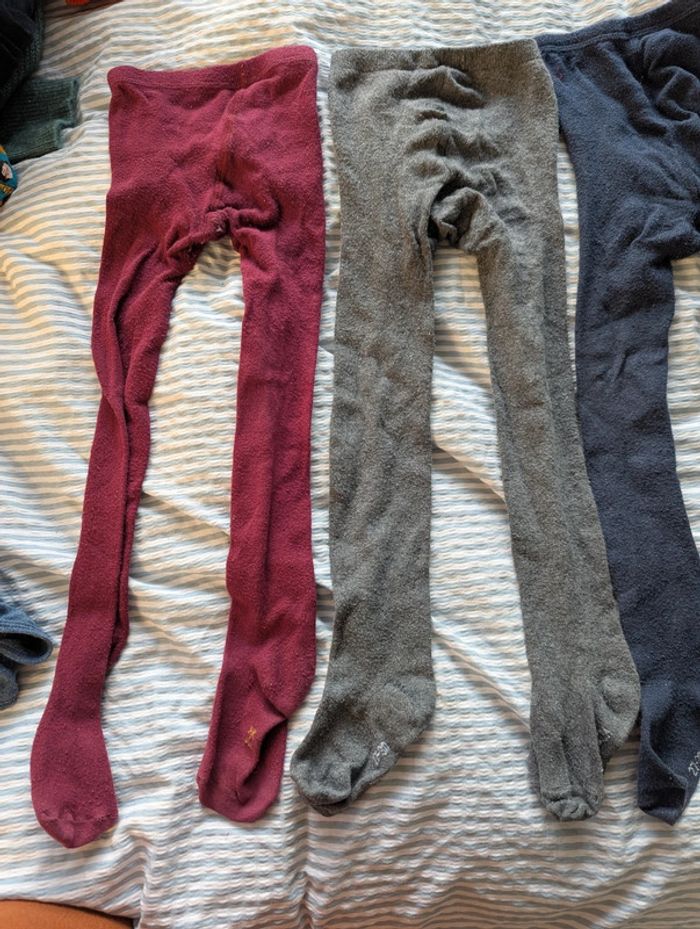 Lot de 3 collants + 1 offert taille 27-30 soit 4-6 ans - photo numéro 2