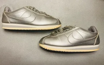 Nike air argenté