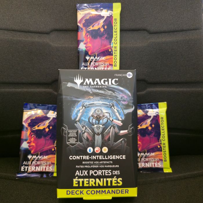Lot de 3 Boosters Collector + 1 Deck Contre-Intelligence Aux Portes Des Éternités (Petit Choc) Magic