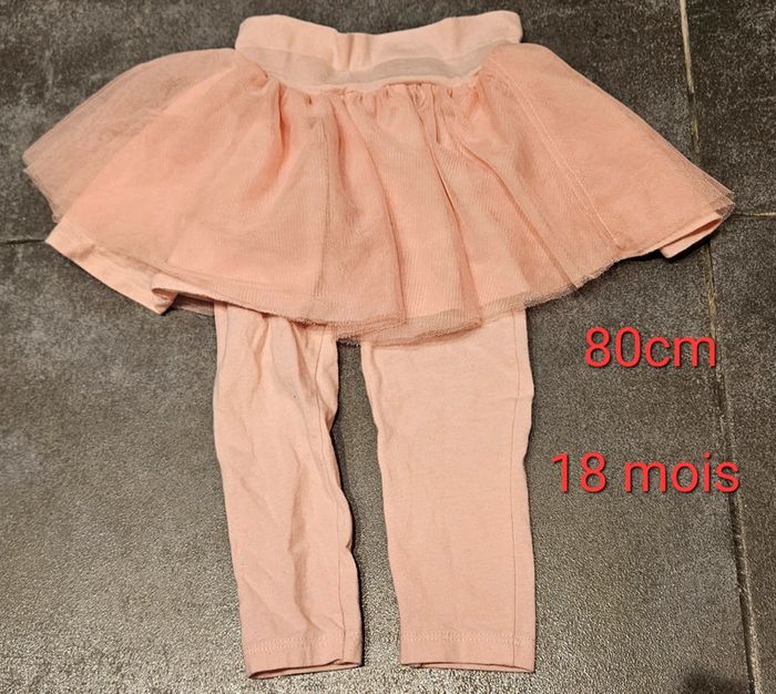 Pantalon / legging rose avec jupe en tulle integré. 18 mois, 80cm. Tenue de fête ou d'anniversaire