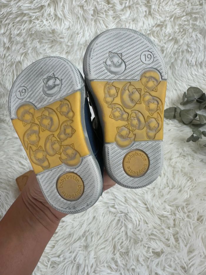 Paire de chaussures Babybotte taille 19 - photo numéro 4