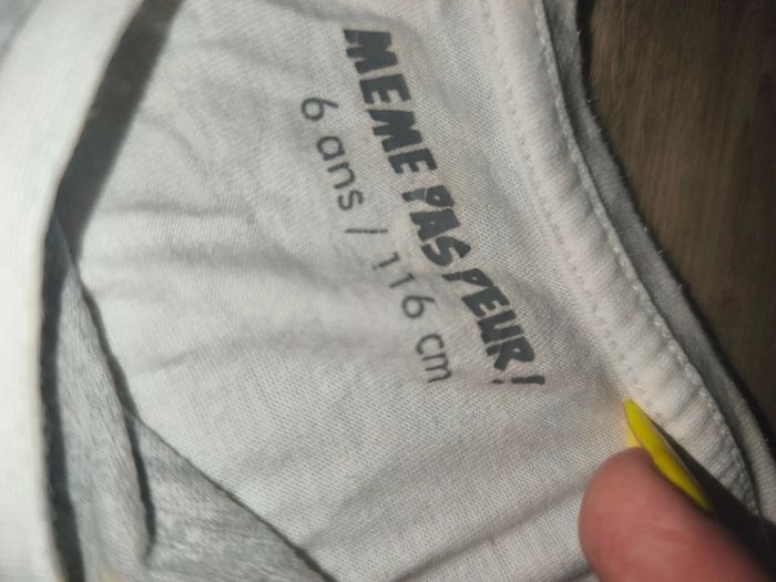 Tee shirt manches longues taille 6 ans marque Meme pas peur - photo numéro 3
