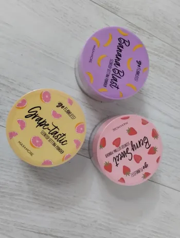 Lot poudres fixatrices