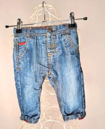 Jeans tape à l'oeil 6 mois