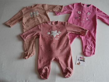 Lot n°4 de 3 Pyjamas velours fantaisies Kiabi en 3 mois