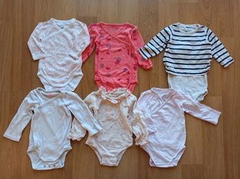 Lot de bodies 6 mois