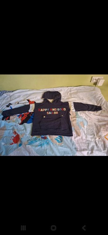 Pull 8 ans