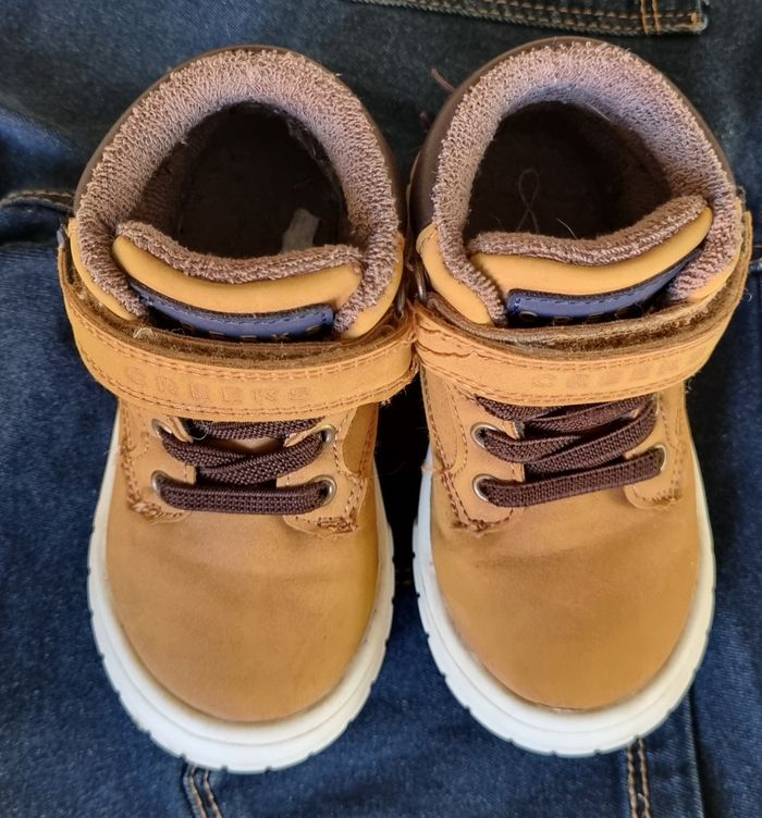 Chaussures marque creeks p23 - photo numéro 2