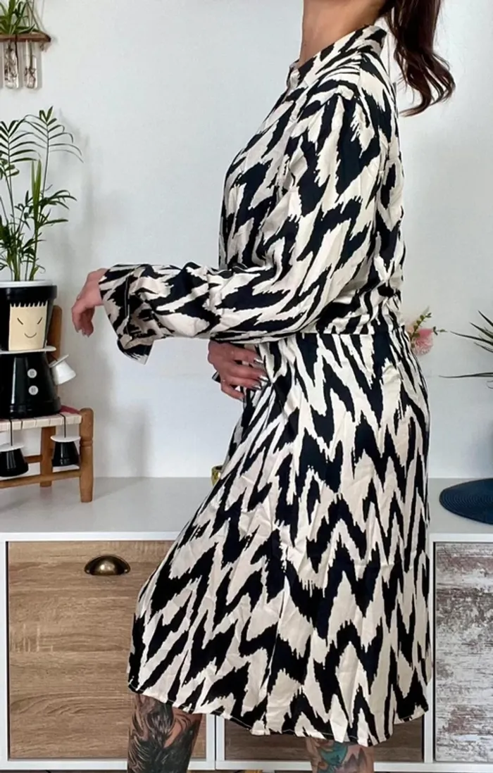 SOLDE Robe cache cœur  taille 4XL - Maëlle- Neuf - photo numéro 4
