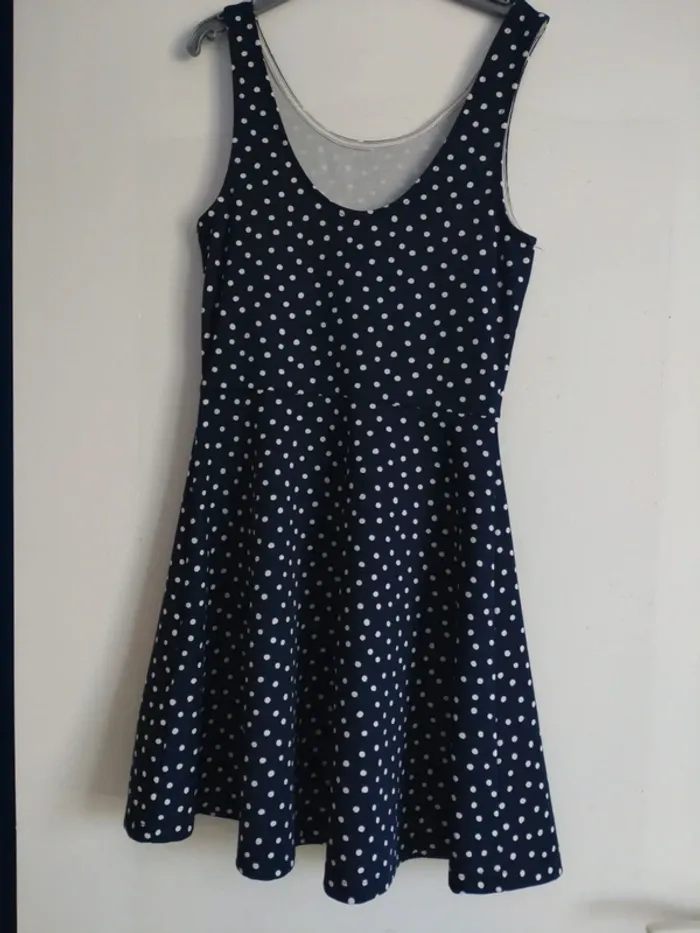 Robe H&M taille 36 - photo numéro 3