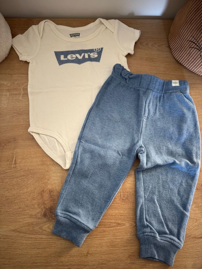 Ensemble Levi’s - 9 mois - photo numéro 2