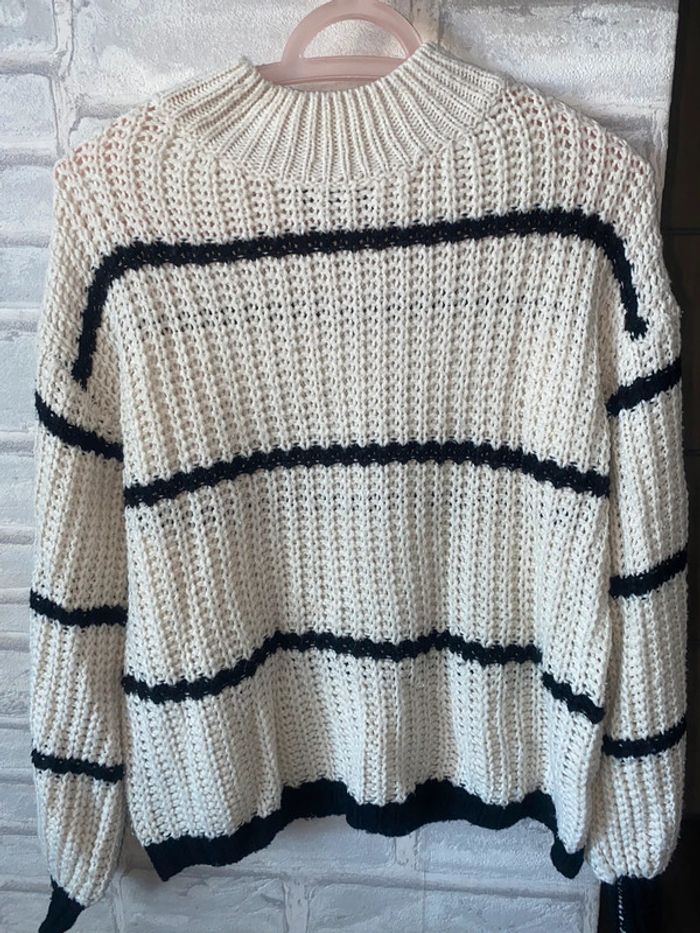 Pull noir et blanc