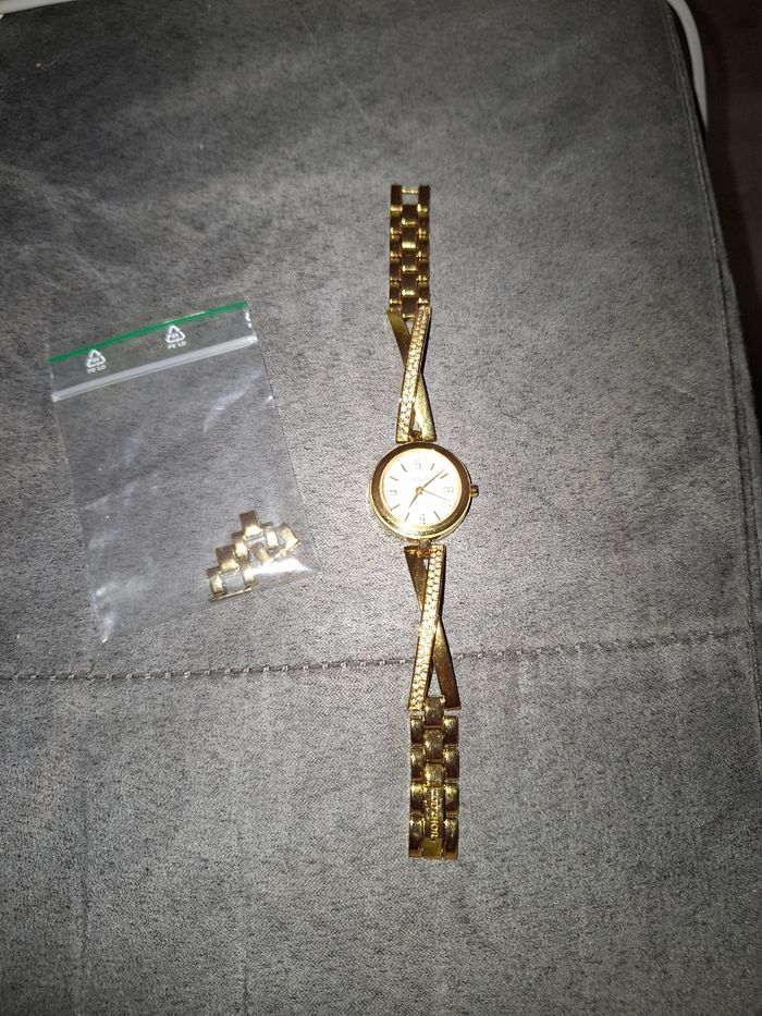 Montre femme - photo numéro 3