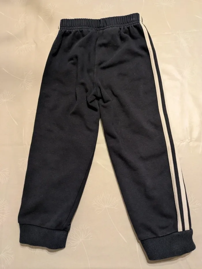 Jogging Adidas marine 2/3 ans - photo numéro 4