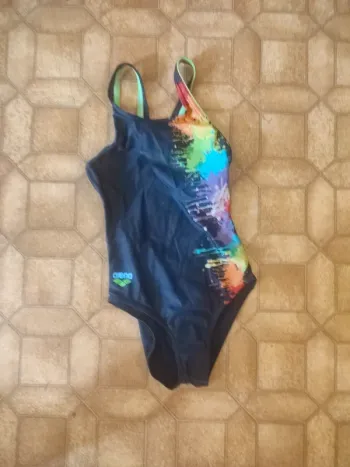 Maillot de bain 1 pièce 8 ans arena