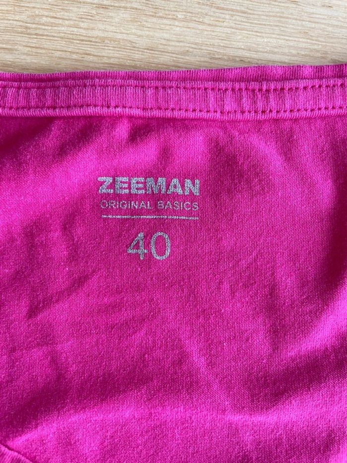 T-shirt taille 40 - photo numéro 2