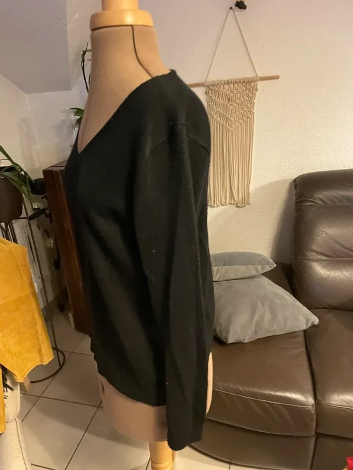 Pull femme col en V -T40 noir - photo numéro 2