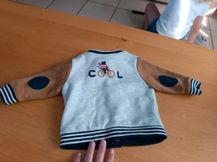 Veste blouson obaïbi 6 mois 68 cm - photo numéro 4