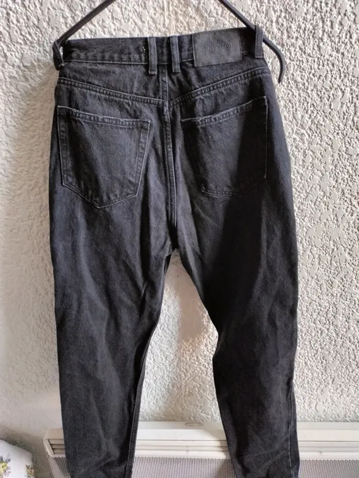 Jean noir pull and bear t 38 - photo numéro 6