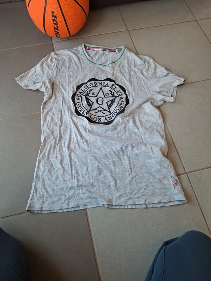 Tee-shirt guess