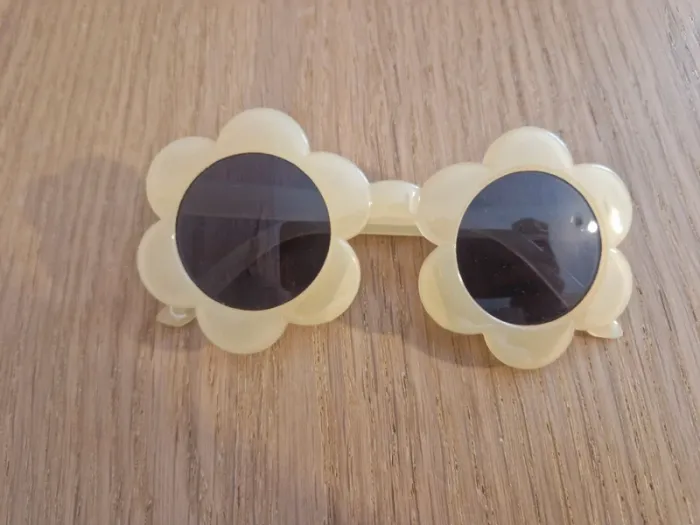 Lunettes de soleil fleurs