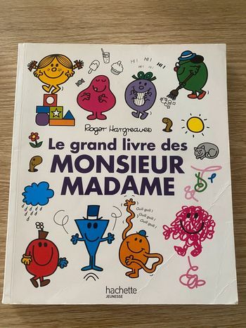 Grand livre des Monsieur Madame