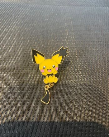 Pin’s Pichu Pokémon broche en très bon état