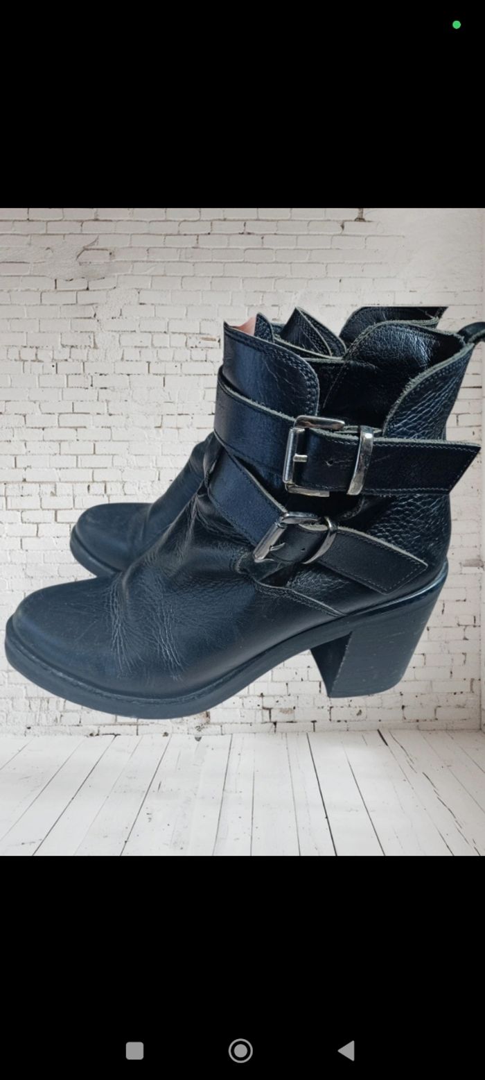 Bottines noires Jonak
