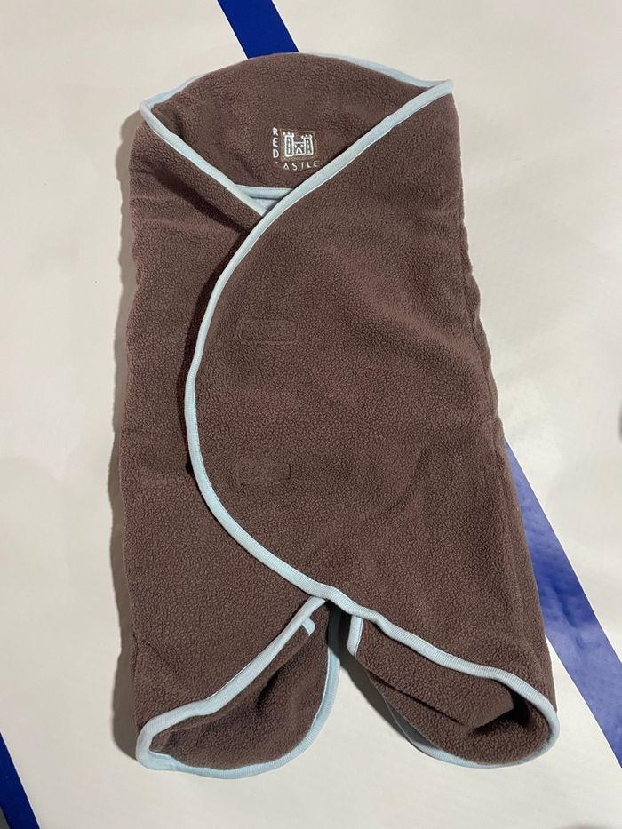 Couverture red castel babynomad