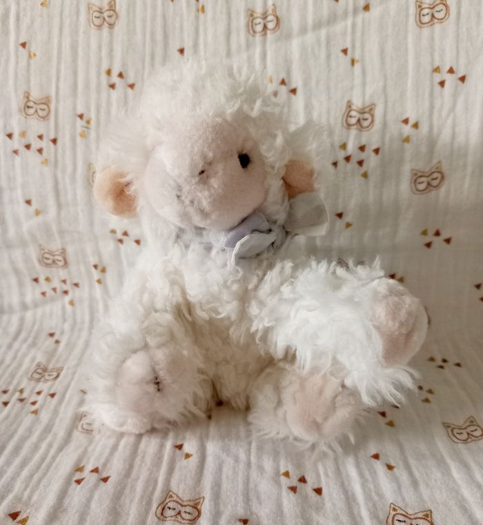 Doudou mouton Burberry