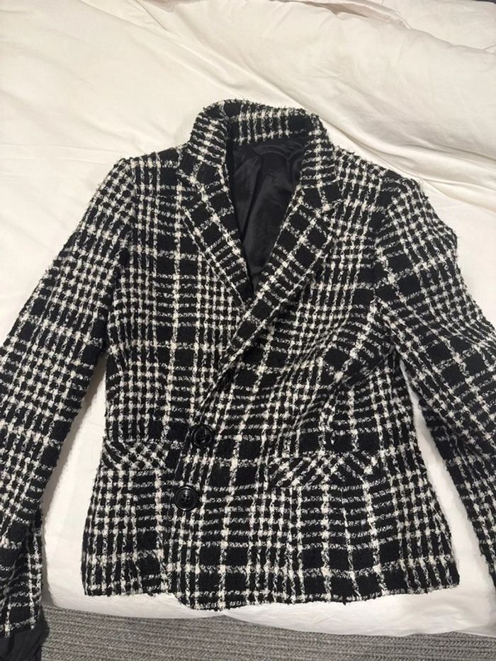 Americana/ Blazer entallada cuadros blanca y negra