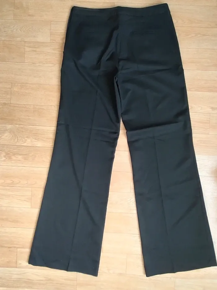Magnifique pantalon à pinces 🖤 - photo numéro 6