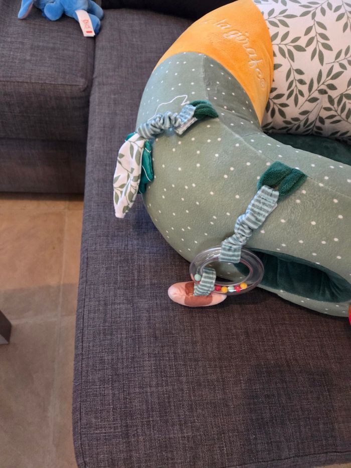 Bouée coussin d'éveil Sophie la girafe 🦒 - photo numéro 3