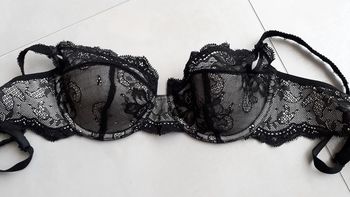 Soutien gorge dentelle noire 90B Well - TBE