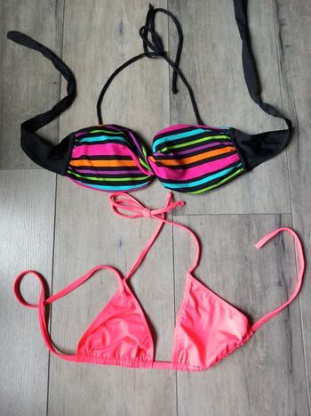 Lot de 2 hauts de maillot Taille 38 3 Suisses