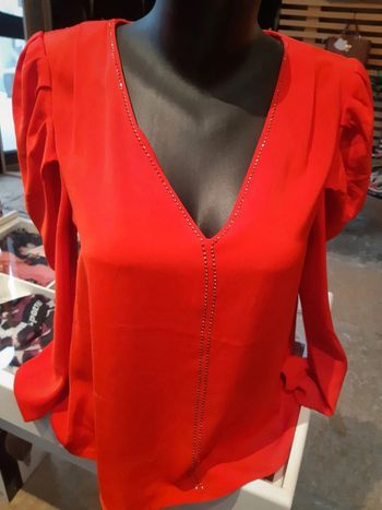Les p'tites bombes blouse rouge T.38/40
