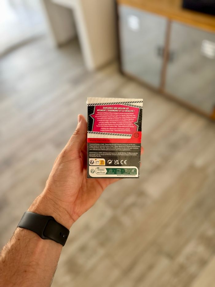 [NEUF] Lot de Bundle Pokémon EV10.5 Flamme blanche Foudre noire - photo numéro 9