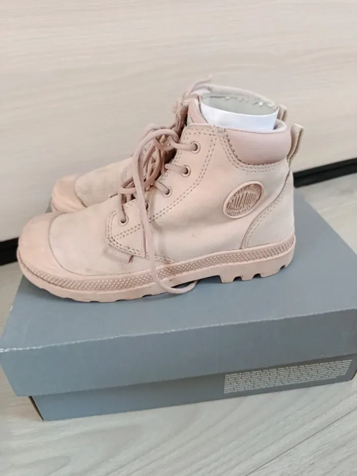 Baskets d'hiver Palladium rose pointure 32 - photo numéro 4