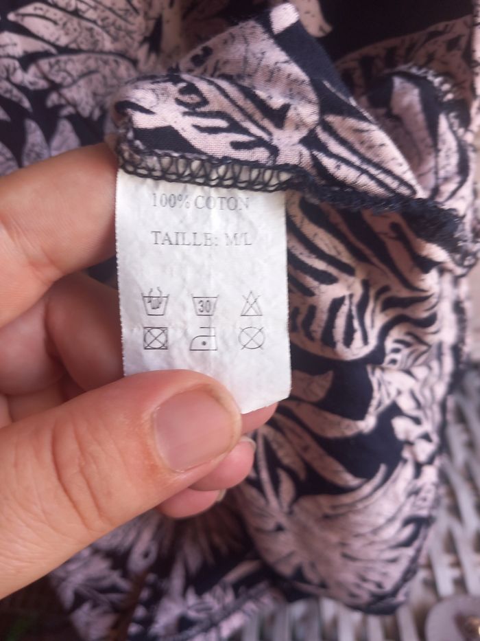Robe courte avec motifs feuilles - photo numéro 5