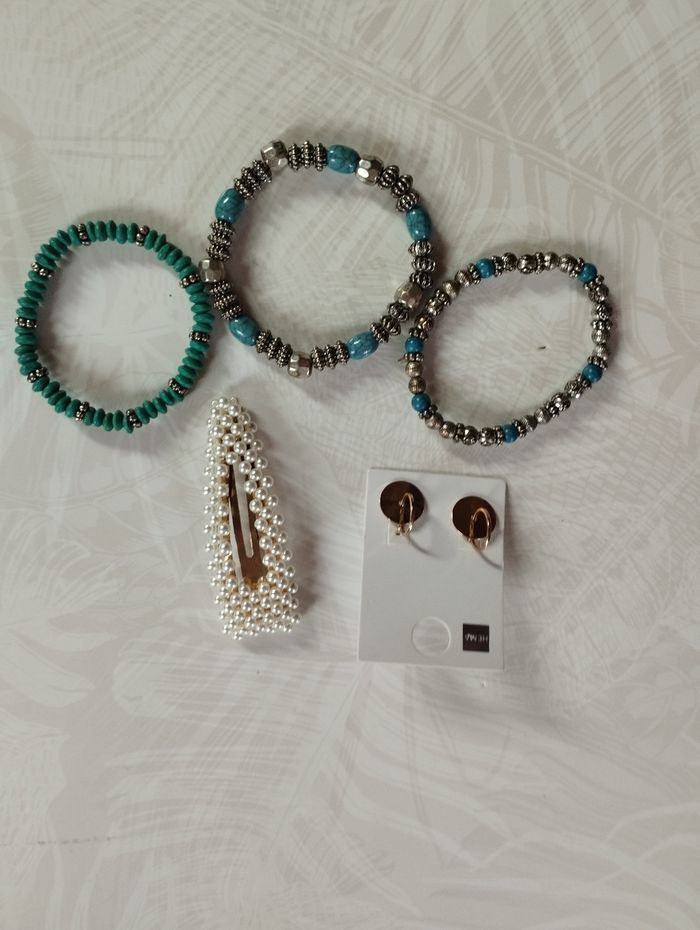 Lot bijoux