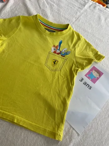 T-shirt Ferrari, 2-3 ans