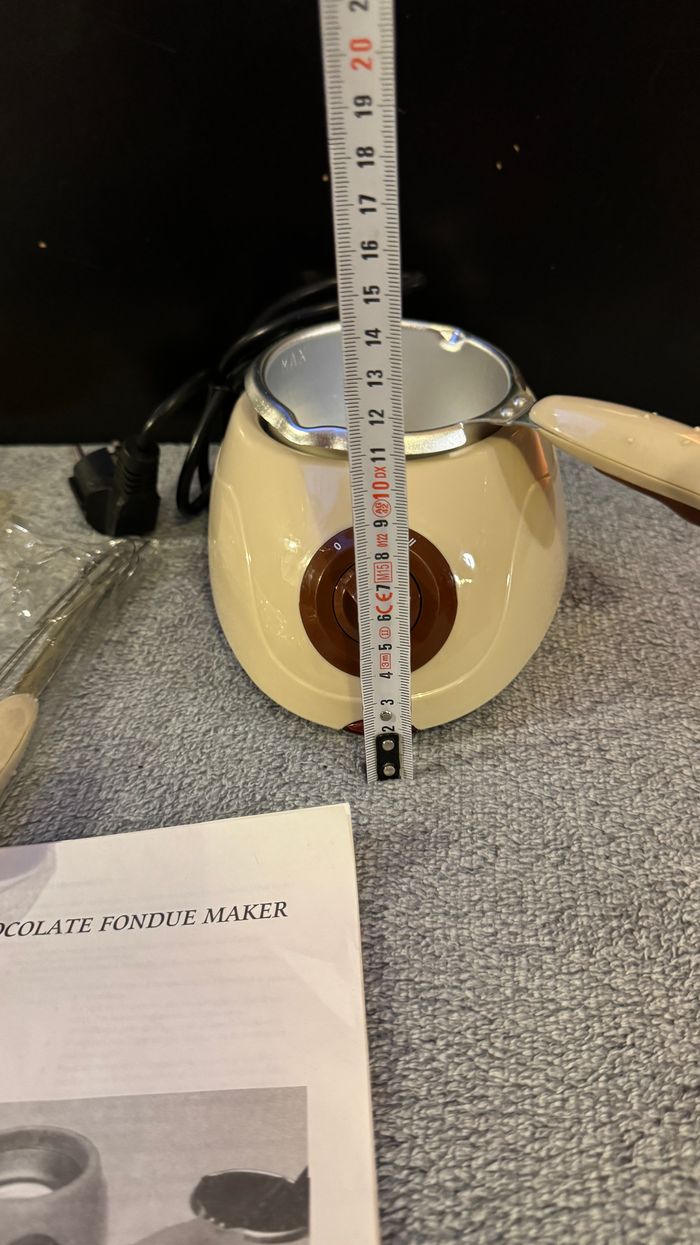 Appareil électrique fondue à chocolat et accessoiresVous pouvez bénéficier de réductions sur les lot - photo numéro 7