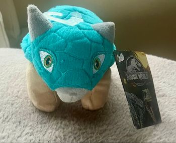 Peluche dinosaure