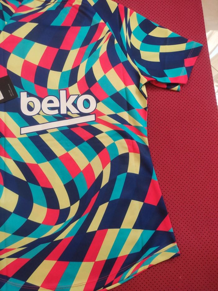 Maillot de foot FC Barcelone, Nike Authentique Officiel taille enfant fille 12/13 ans, Neuf - photo numéro 11